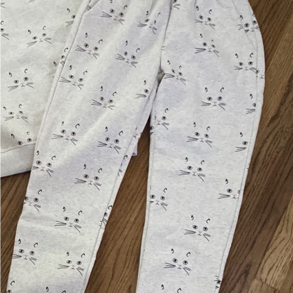 SM Wardrobe NWT Women's Gray Cat Print Joggers Sweatpants